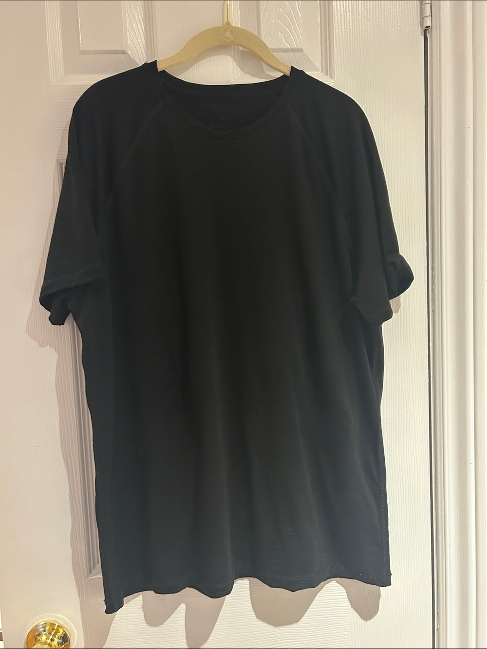 Men's Black Short Sleeve Crewneck Tee
